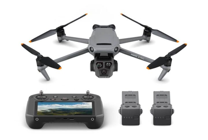 DJI Mavic 3 Pro Fly More Combo (DJI RC Pro)